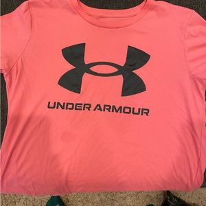Pink underarmor workout top